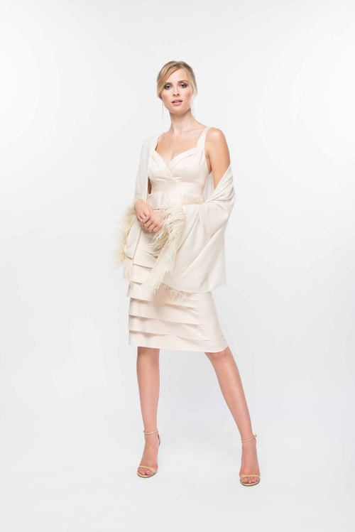 Fine Cashmere Wrap with Double Ostrich Feathers in Ivory