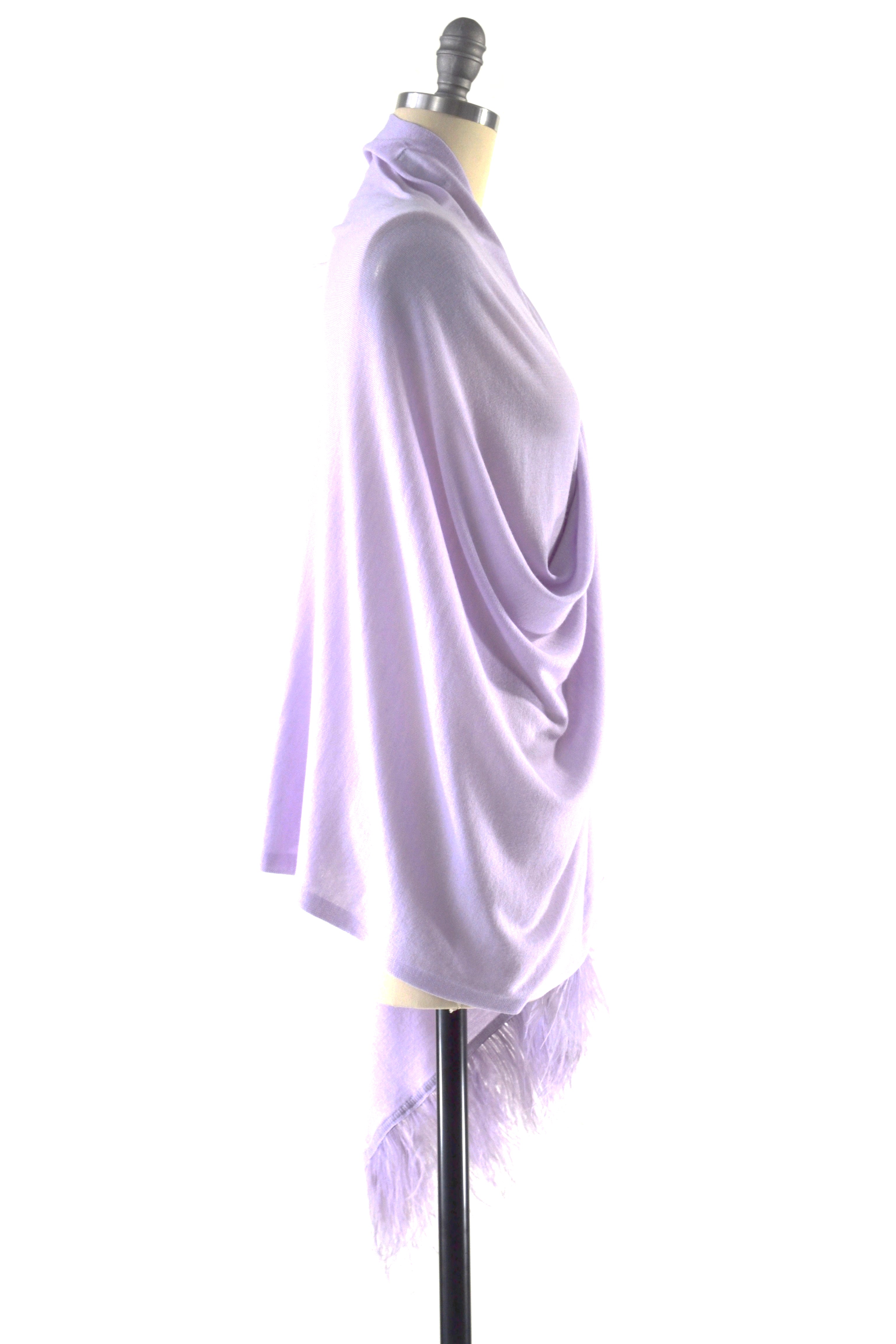 Fine Cashmere Wrap with Double Ostrich Feathers in Lavender